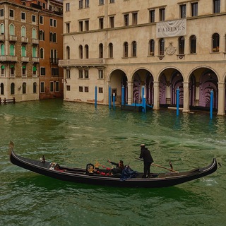 Логотип @sluchaj18 - Słuchaj