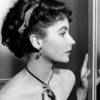 Логотип @smaragdcity100style - ФЕЯ КРЁСТНАЯ ИМИДЖСТИЛИСТ ЕКАТЕРИНА🌹