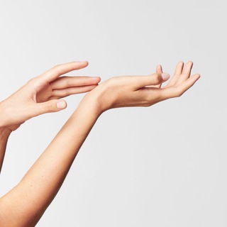 Логотип @smellslikemmm - Smells like what?