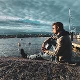 Логотип @smm_hubz - j K