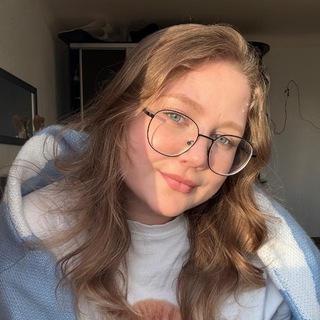 Логотип @smmtonya - снова про контент