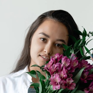 Логотип @smmvarlakova - Продвижение бьюти-мастеров | smm.varlakova