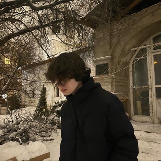 Логотип @smokkuui - темные аллеи