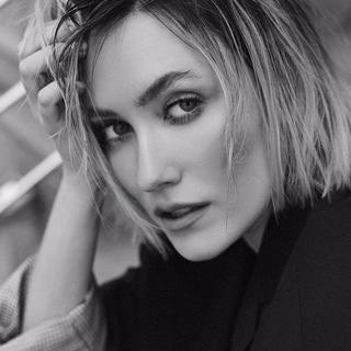 Логотип @smotri_woman - ВАУ, Смотри что нашла 👇👇👇 UGC контент с вашим товаром