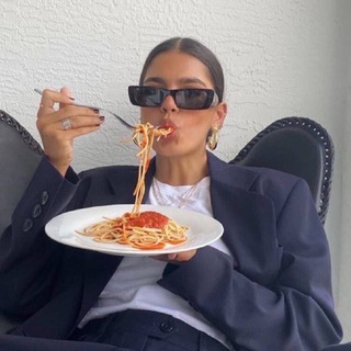 Логотип @smotrynashla - Смотри, что я нашла