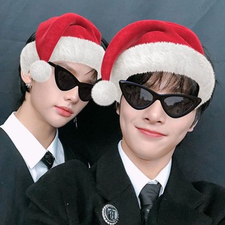 Логотип @smrsta - 𝘾𝙃𝙍𝙄𝙎𝙏𝙈𝘼𝙎 𝙎𝙏𝘼𝙔!!❄️🎅🏻~ ┋кпоп материал ; к-поп игры