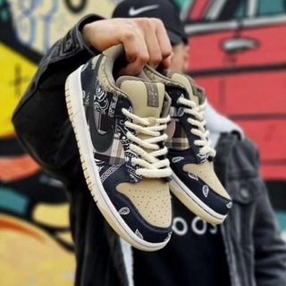 Логотип @sneakers_moscow11 - SNEAKERS MOSCOW 👟