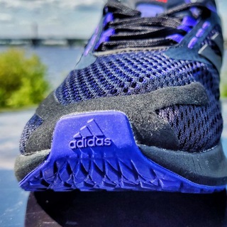 Логотип @snekers1 - Всё о кроссовках