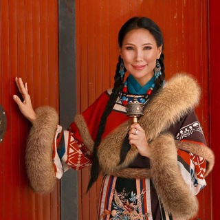 Логотип @snezhana_tikhonova - Snezhana Tikhonova སངས་རྒྱས་སྒྲོལ་མ།