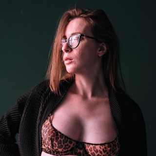 Логотип @sobermagic_popizdet - ЕДРЁНА МАТЕРЬ. Канал-дневничок одной там Гали Карауловой.