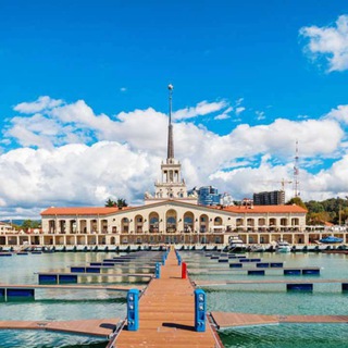 Логотип @sochi_grad - Куда пойти в Сочи