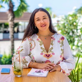 Логотип @sochitrave - Турагентство семейных путешествий STC