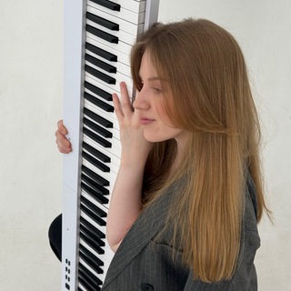 Логотип @sofipiano - Sofipianoo | ноты фортепиано уроки онлайн