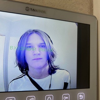 Логотип @soldoutsingle - Дорогой звук