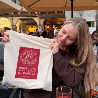 Логотип @sonia_v_evrope - Соня в Европе