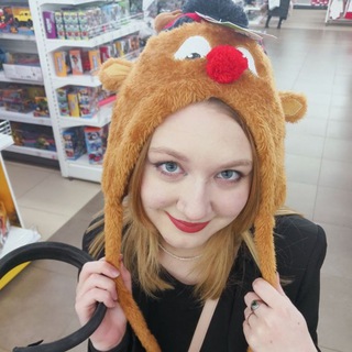 Логотип @sonichtut - сонич тут