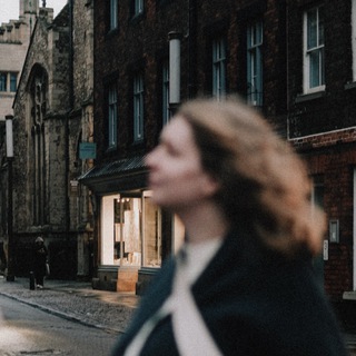 Логотип @sonyaaboutcam - over the river cam