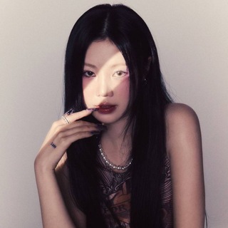 Логотип @soojin_gallery_gidle - 수진 | Soojin | Solo