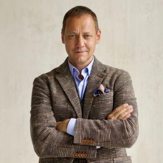 Логотип @soustin - Соустин Николай_профессор_маркетинг