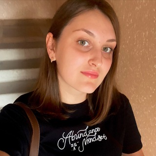 Логотип @soy_nastyaa - Настя и языки 🎀