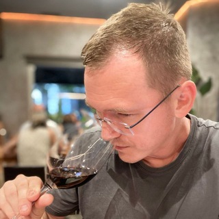 Логотип @spanishwine - Сомелье в эмиграции