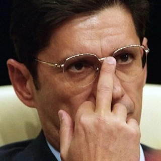 Логотип @spartakglasses - Красно-белые очки.