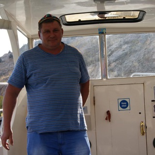 Логотип @spavlompokrimu - С Павлом по Крыму ( в тюбетейке)