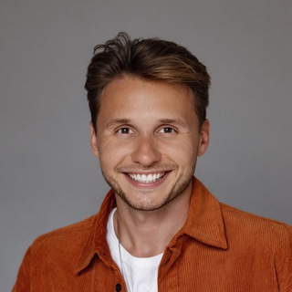 Логотип @spiropilot - Артем Спиро