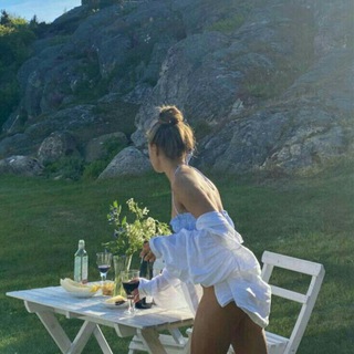 Логотип @srorischanel - aesthetic diary 🦋🍃