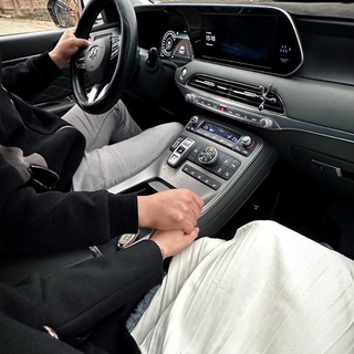 Логотип @starrysyll - 𝐙𝐡🫀