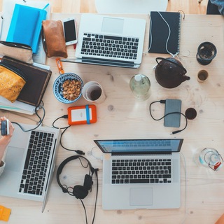 Логотип @startup_motivations - Инвестиционный советник