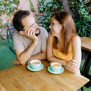 Логотип @step_online - Вестник Uninew: всё об удалённых профессиях