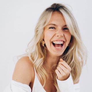 Логотип @stepanova_sashaa - ✍️САША ПИШЕТ