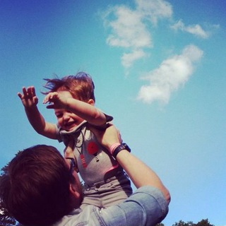 Логотип @stepapapa - Стёпа и папа