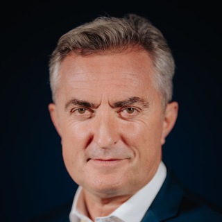 Логотип @stephaneravier - Stéphane Ravier