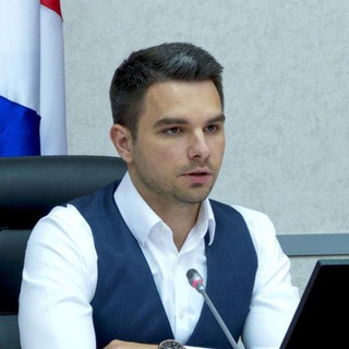 Логотип @stetsko_chat - Стецко || комментарии