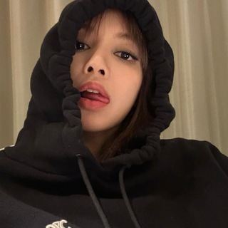 Логотип @stickeb - stickers fr eilish