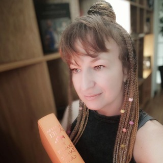 Логотип @stihi_proza_kiseleva_elena - Литературный коктейль 🪶 поэзия и проза