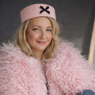 Логотип @stikhanovskaya - Кать, куда едем?