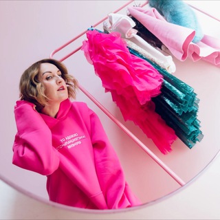 Логотип @stilouette - Стилист Ирина Корункова о стиле и архетипах - Stilouette