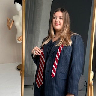 Логотип @stilplussize - Стильный плюс ➕