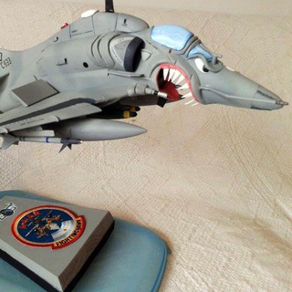 Логотип @stlmachines - STL machines ships arms soldier