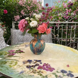 Логотип @stoly_i_sadoviy_dekor - Каталог «Столы» и «Декор для сада»