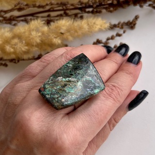 Логотип @stonelivesacces - Авторские украшения