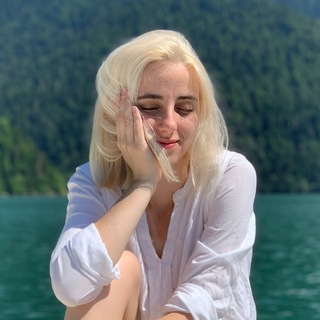 Логотип @storyfromtori - Тори Солнцева