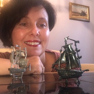 Логотип @storytellingwithmeg - Storytelling with Meg in English