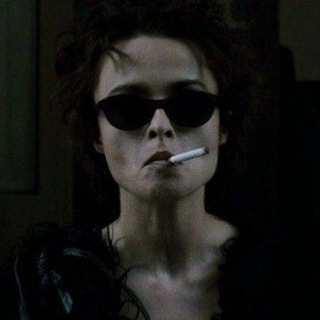 Логотип @strangetimemarla - Мы встретились в странный период твоей жизни