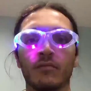 Логотип @strikalo_chat - стрыкало чат.