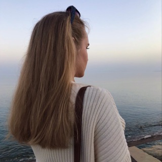 Логотип @studyinginusa - (фран)шиза Элизы🙆‍♀️