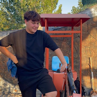 Логотип @suhhoiichat - 😎 СуХоЙ - ЧАТИК 💬